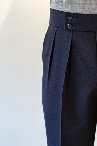 Navy Lightweight Virgin Wool Flannel Pleated Trousers